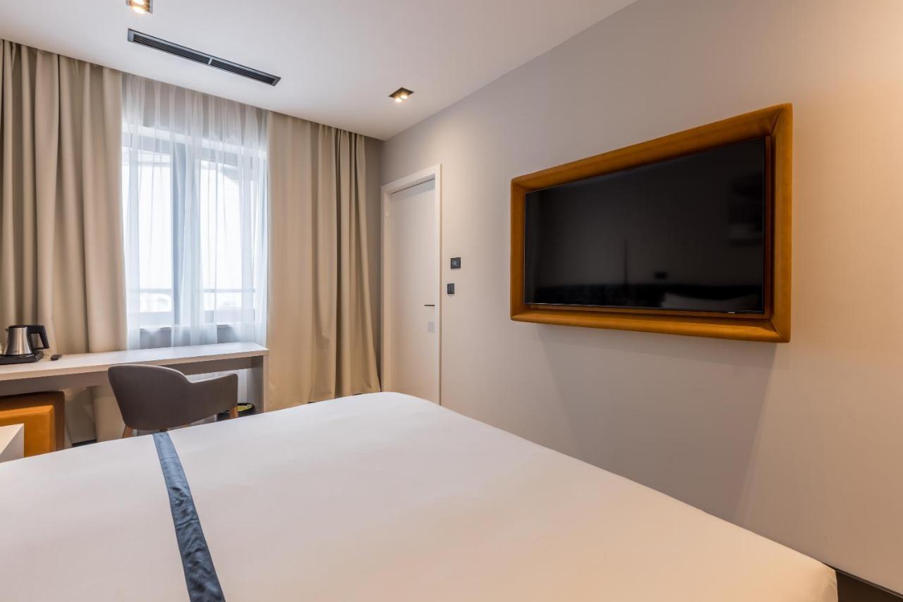 Cora Hotel Сплит Екстериор снимка