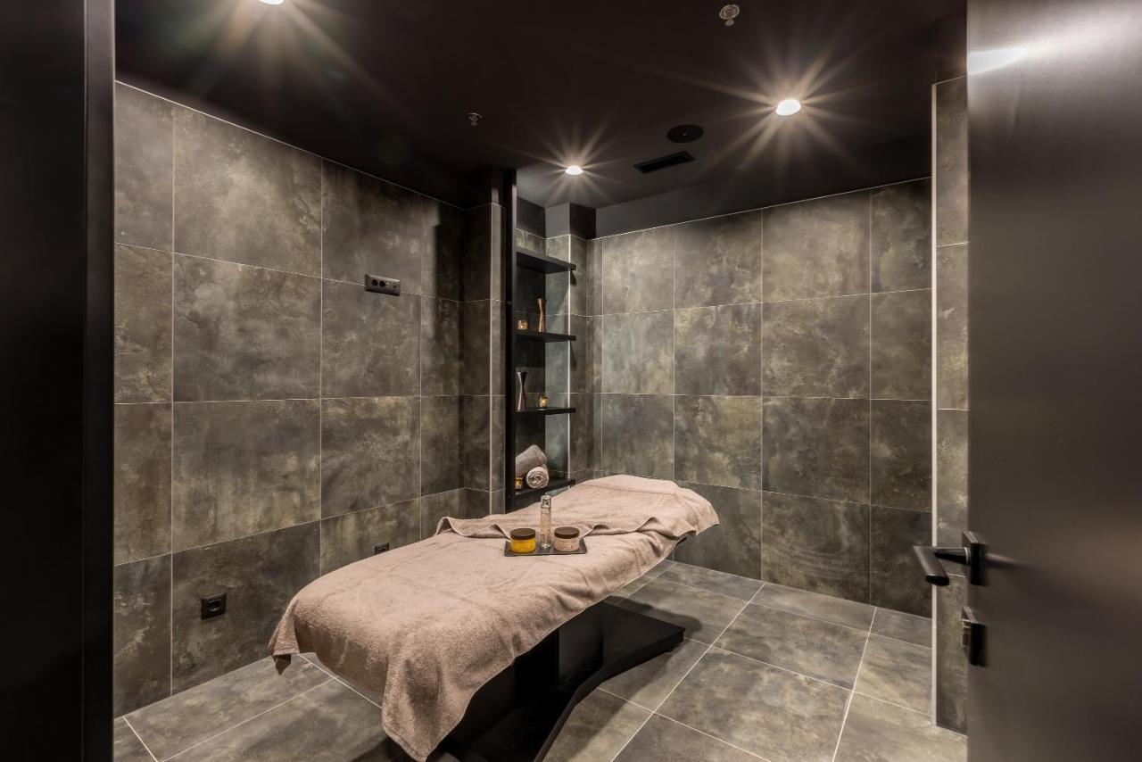 Cora Hotel Сплит Екстериор снимка